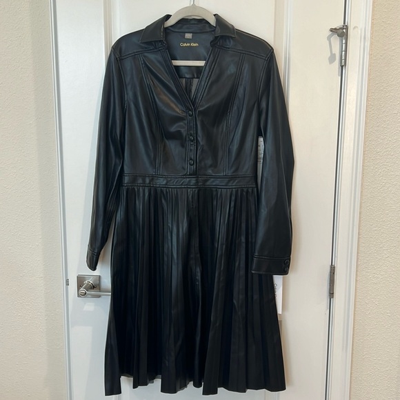 nwt CALVIN KLEIN Vegan Leather Pleated Long Sleeve Dress size 8